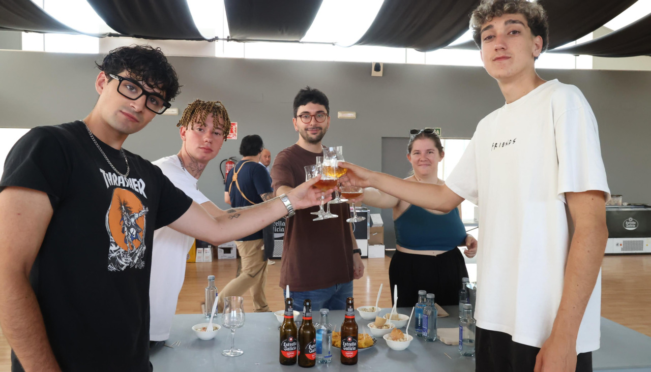 Cata de cerveza en el Mercado carballés (11)