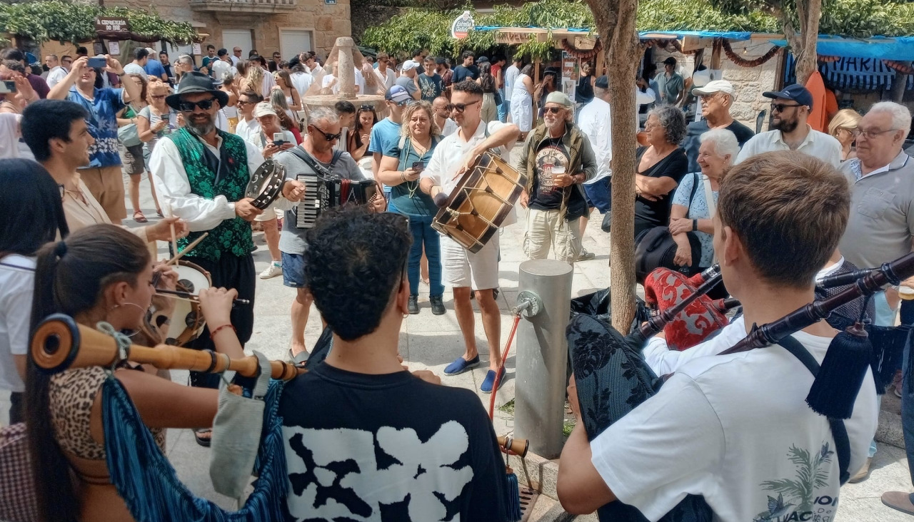 Las Rutas do Mar llenan este sábado las calles de animación