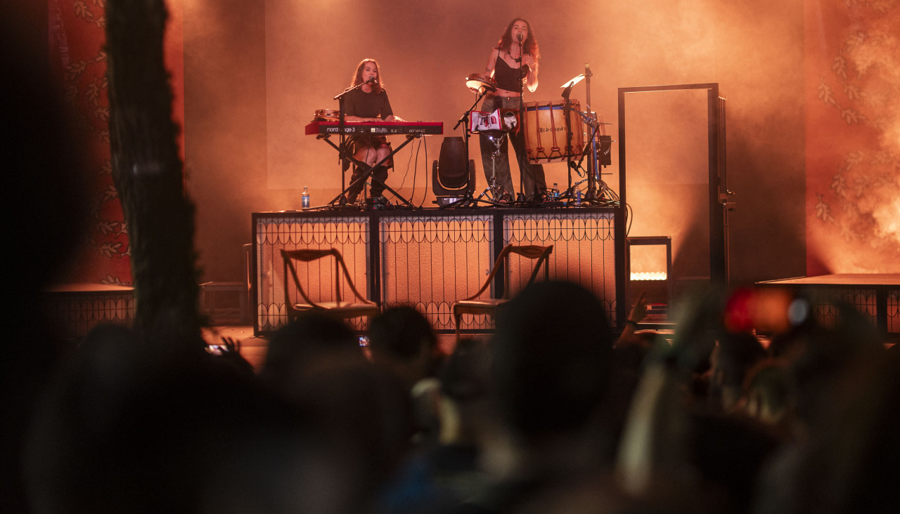 La Carballeira cerró por todo lo alto su 41ª edición con una gran noche de folk