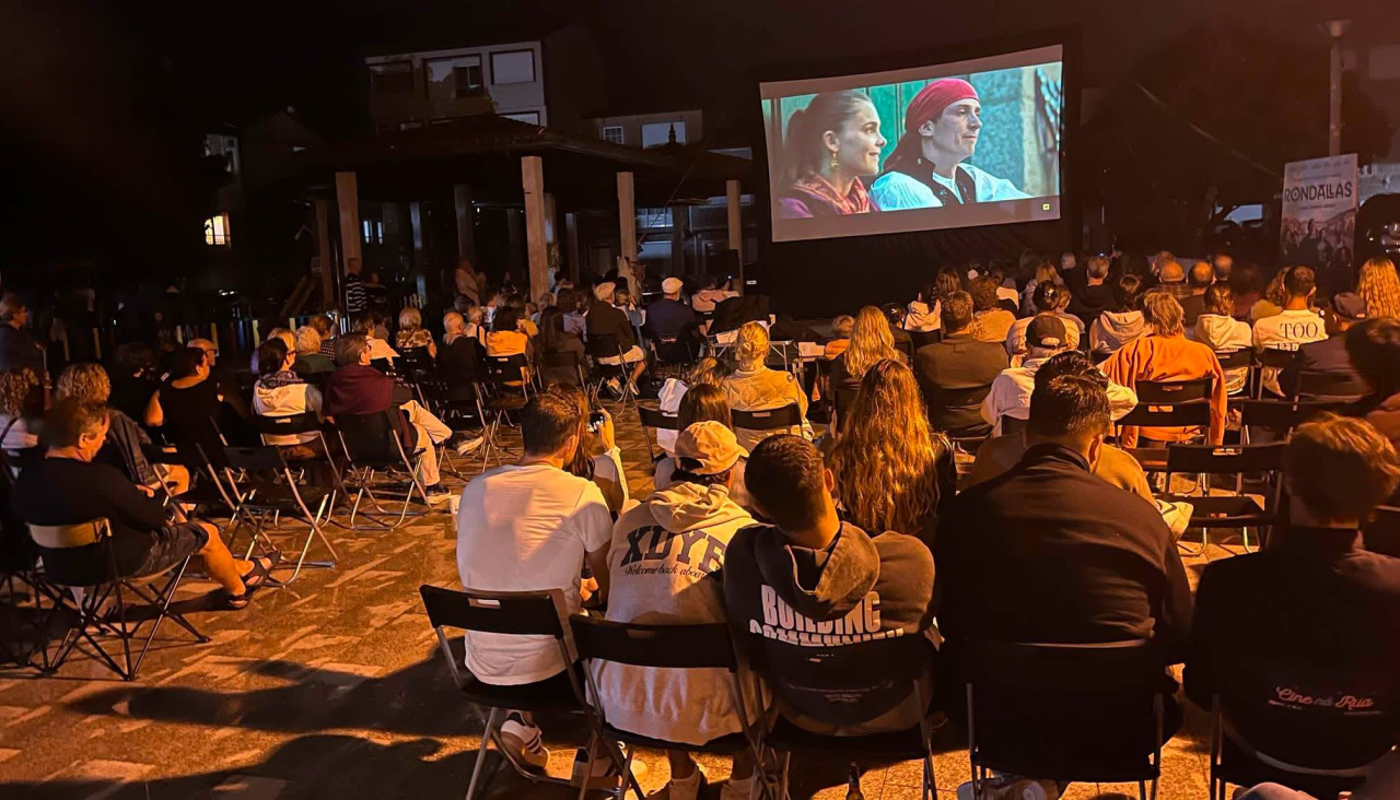 Noche de cine estival en Corcubión