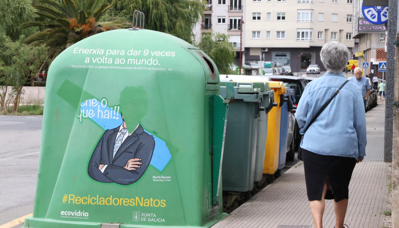 Contenedores de basura en Carballo