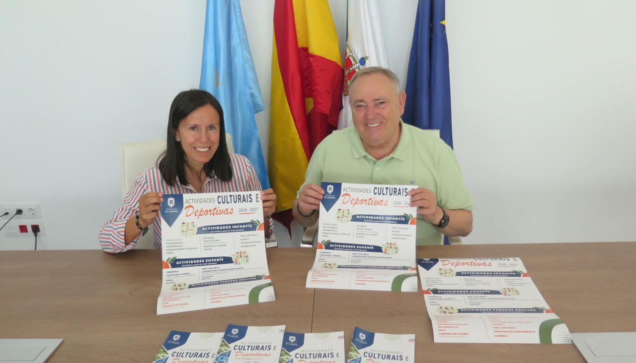 La edila Patricia Bello y el alcalde, José Manuel López, fueron los encargados de presentar la programación