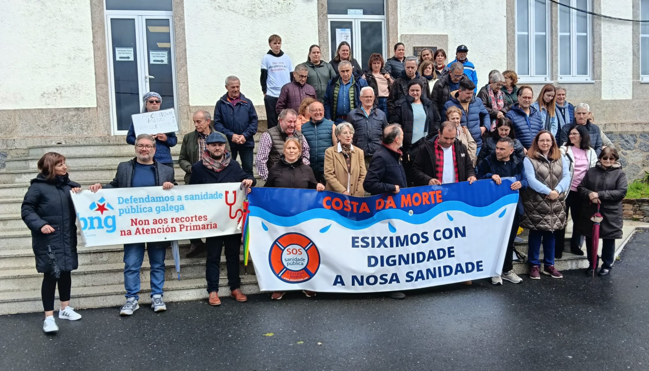 Movilización por la sanidad pública del BNG de la Costa da Morte