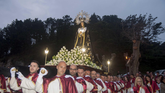 Procesión Viernes de Dolores en Fisterra @Darío Gómez (16)