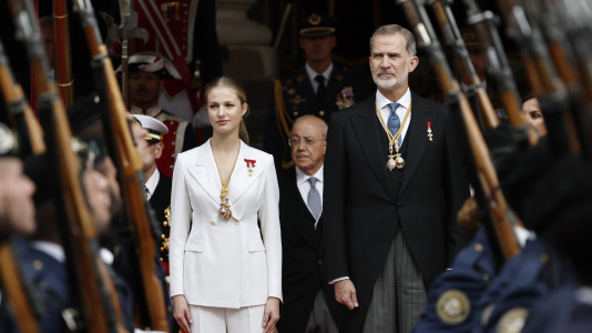 La princesa Leonor jura la Constitución por su 18 cumpleaños (23)