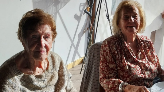 Nieves del Valle y Juanita del Valle