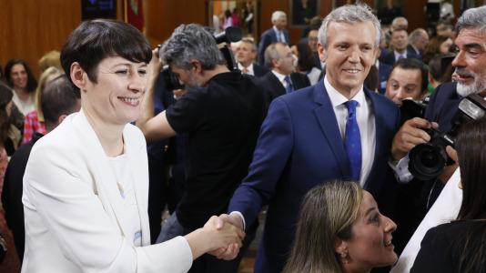 Ana Pontón saluda a Alfonso Rueda @Lavandeira Jr. EFE