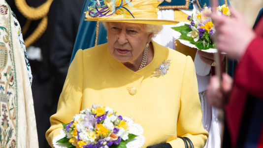 Isabel II reina de inglaterra (9)