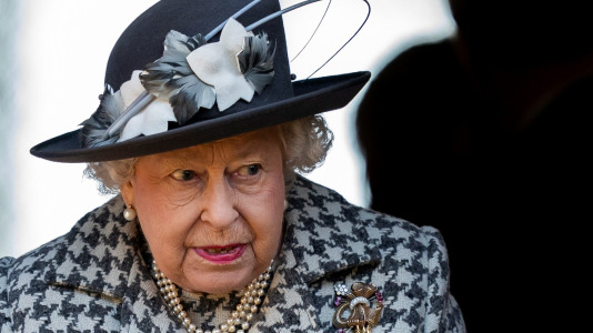 Isabel II reina de inglaterra (12)