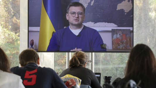 El ministro de Exteriores de Ucrania Dmitró Kuleba, interviene en la IV Edición del Foro La Toja 2022 (5)