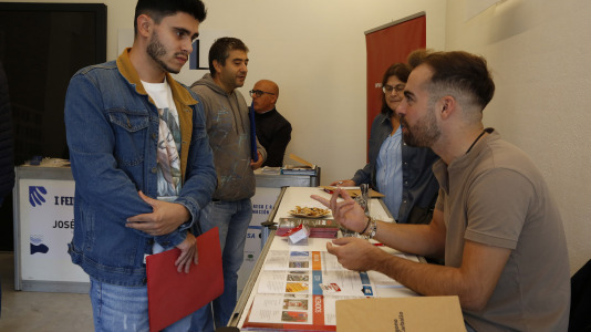 Feria de empelo poligono de bertoa 13