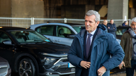 Acto de colocación de la primera piedra de la planta de carbón vegetal de Xeal en Dumbría