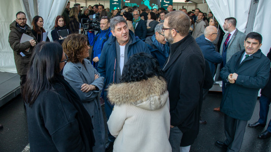 Acto de colocación de la primera piedra de la planta de carbón vegetal de Xeal en Dumbría