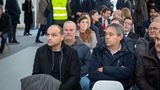 Acto de colocación de la primera piedra de la planta de carbón vegetal de Xeal en Dumbría