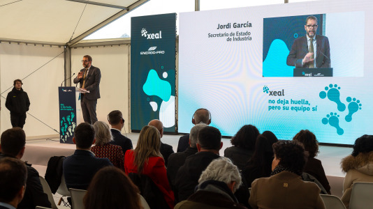 Acto de colocación de la primera piedra de la planta de carbón vegetal de Xeal en Dumbría