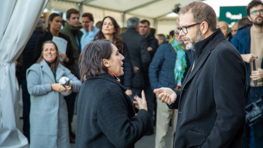 Acto de colocación de la primera piedra de la planta de carbón vegetal de Xeal en Dumbría