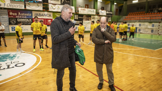 Victoria del Xiria ante el Ribeiro y homenaje a Zico Petricevic