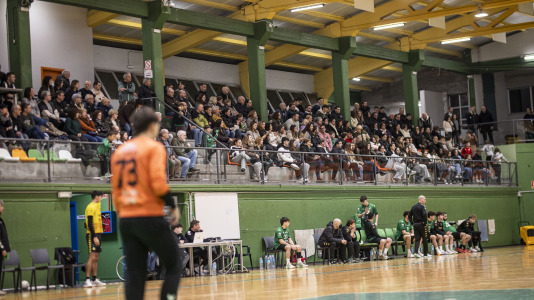 Victoria del Xiria ante el Ribeiro y homenaje a Zico Petricevic