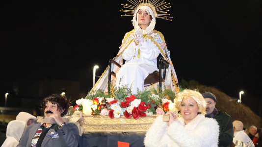 Desfile de Entroido en A Laracha