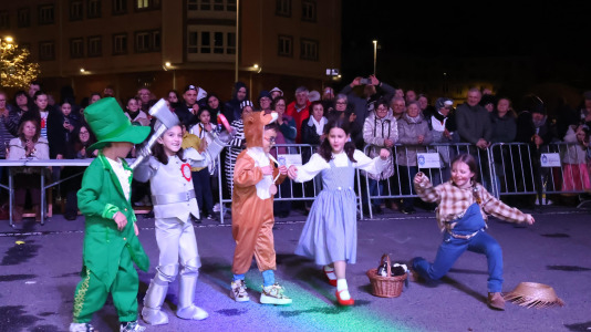 Desfile de Entroido en A Laracha
