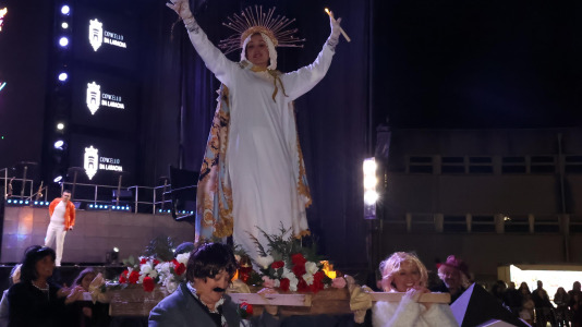 Desfile de Entroido en A Laracha