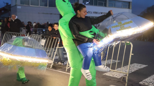 Desfile de Entroido en A Laracha