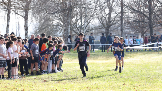 Fase zona en Carballo del cros escolar