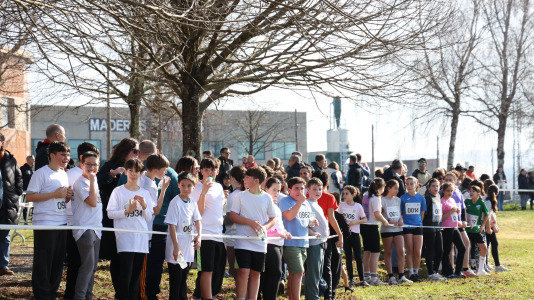 Fase zona en Carballo del cros escolar