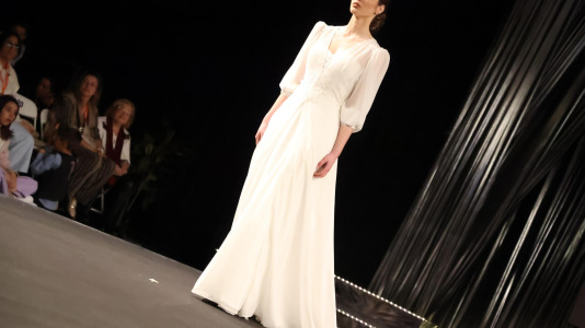 Los primeros desfiles de esta edición, que bajo el lema “Onde o fío se converte en arte”, busca destacar la artesanía local