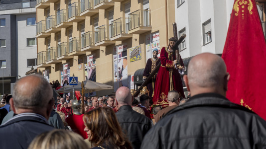 La devoción y la fe llenaron Fisterra este Viernes Santo, con los actos centrales de la Semana Santa en el municipio