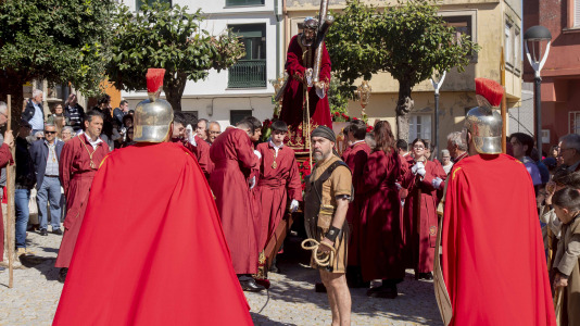 La devoción y la fe llenaron Fisterra este Viernes Santo, con los actos centrales de la Semana Santa en el municipio