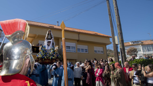 La devoción y la fe llenaron Fisterra este Viernes Santo, con los actos centrales de la Semana Santa en el municipio