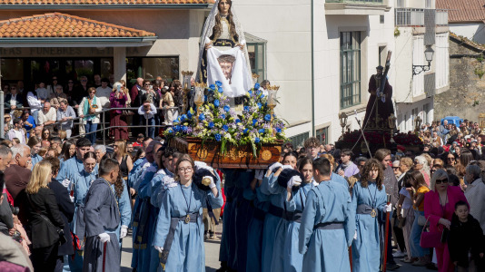 La devoción y la fe llenaron Fisterra este Viernes Santo, con los actos centrales de la Semana Santa en el municipio