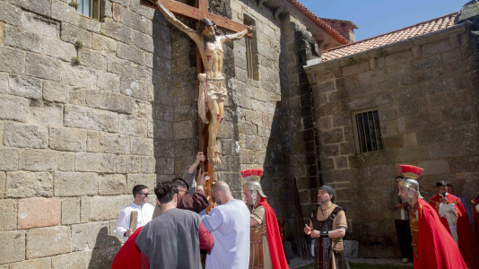 La devoción y la fe llenaron Fisterra este Viernes Santo, con los actos centrales de la Semana Santa en el municipio