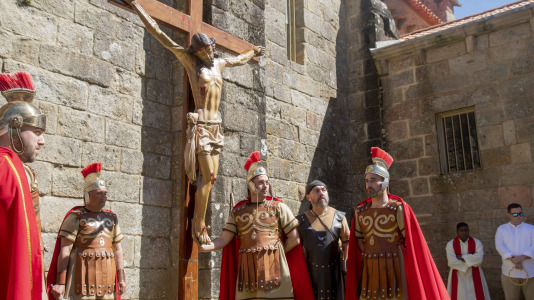 La devoción y la fe llenaron Fisterra este Viernes Santo, con los actos centrales de la Semana Santa en el municipio