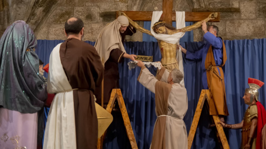 La devoción y la fe llenaron Fisterra este Viernes Santo, con los actos centrales de la Semana Santa en el municipio
