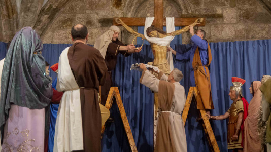 La devoción y la fe llenaron Fisterra este Viernes Santo, con los actos centrales de la Semana Santa en el municipio