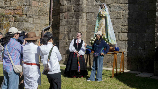 Fisterra vivió un año más con mucha devoción la representación de la Resurrección de Cristo