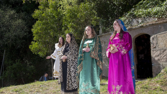 Fisterra vivió un año más con mucha devoción la representación de la Resurrección de Cristo