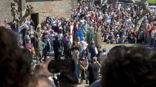Fisterra vivió un año más con mucha devoción la representación de la Resurrección de Cristo