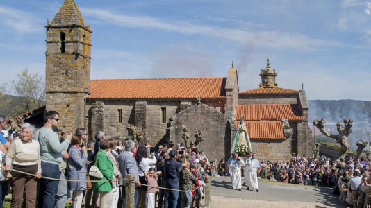 Fisterra vivió un año más con mucha devoción la representación de la Resurrección de Cristo