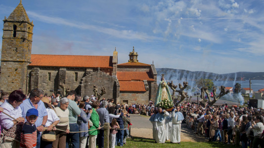 Fisterra vivió un año más con mucha devoción la representación de la Resurrección de Cristo