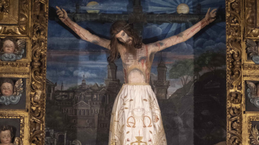 Fisterra vivió un año más con mucha devoción la representación de la Resurrección de Cristo