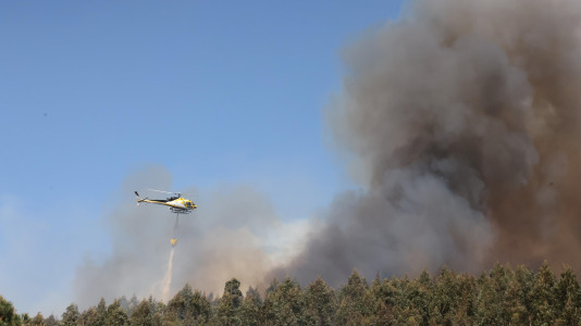 Incendio forestal en Caión (9)