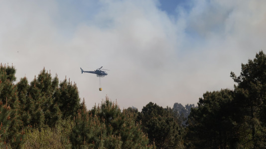 Incendio forestal en Caión (33)