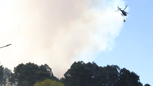 Incendio forestal en Caión (37)