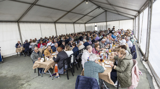 Malpica rindió homenaje a sus mayores en una nueva edición de la fiesta de la tercera edad de la que disfrutaron los vecinos