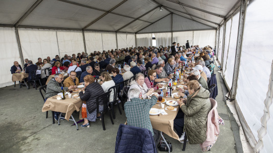 Malpica rindió homenaje a sus mayores en una nueva edición de la fiesta de la tercera edad de la que disfrutaron los vecinos