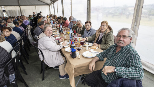 Malpica rindió homenaje a sus mayores en una nueva edición de la fiesta de la tercera edad de la que disfrutaron los vecinos