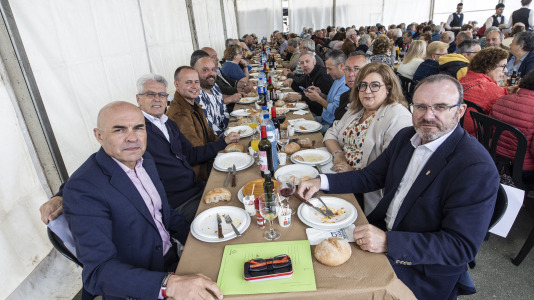 Malpica rindió homenaje a sus mayores en una nueva edición de la fiesta de la tercera edad de la que disfrutaron los vecinos